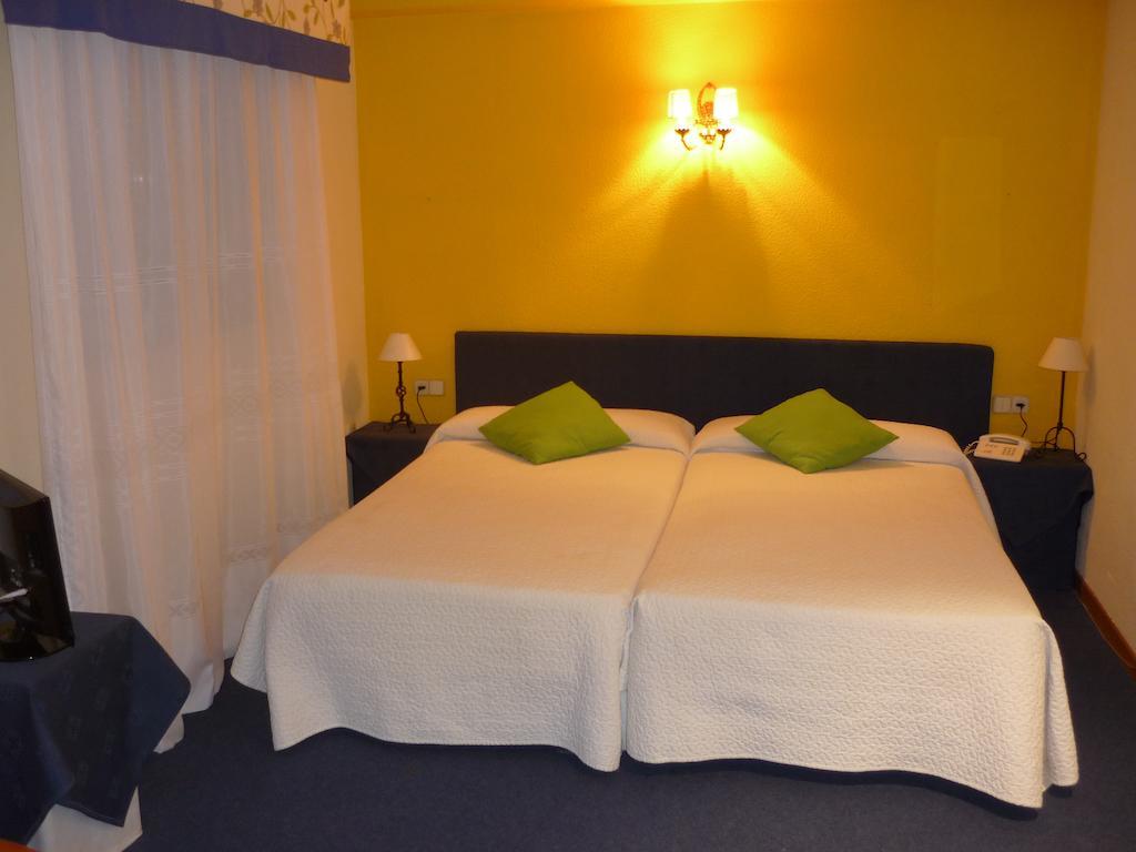 Hotel Reconquista AlziraAlzira  Szoba fotó